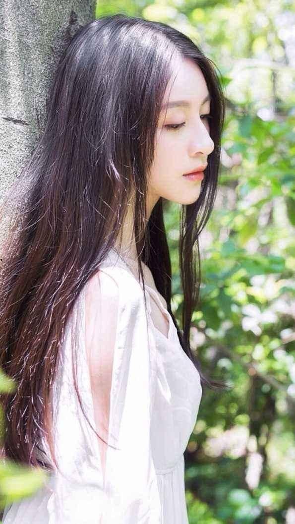 娱乐圈吃瓜背景图女生,揭秘“吃瓜女孩”背后的故事